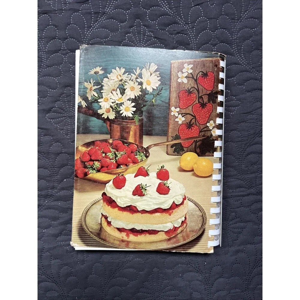 VTG Favorite Recipes Of Presbyterian Women 1968 Desserts W/Party Beverages Home